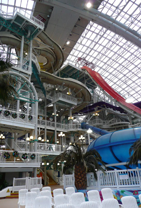 Indoor water slide 02