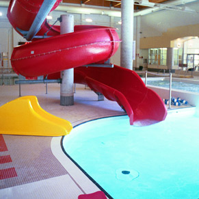 Indoor water slide 04
